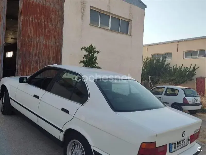 Usado BMW 525 192 CV (141 kW) 1993 Blanco Berlina