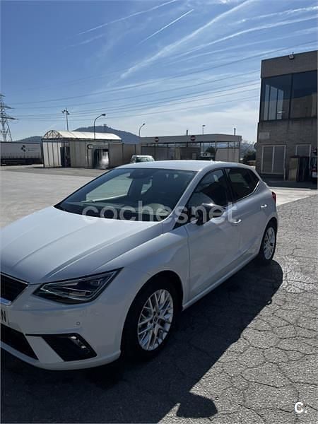 Usado Seat Ibiza FR 115 CV (84 kW) 2024 Blanco Utilitario