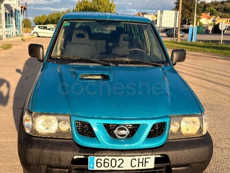 Usado Nissan Terrano 154 HP (113 kW) 2004 Azul SUV