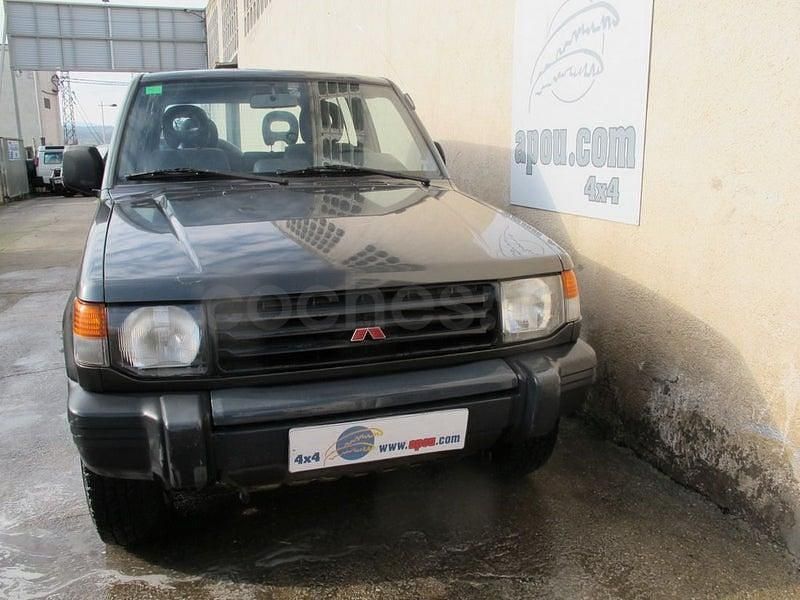 Usado Mitsubishi Montero 99 CV (72 kW) 1998 Gris / plata SUV