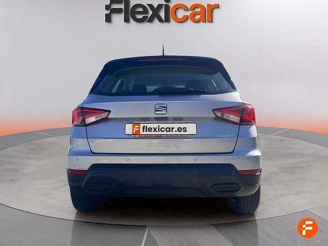 Usado Seat Arona Style 110 CV (80 kW) 2022 Gris SUV