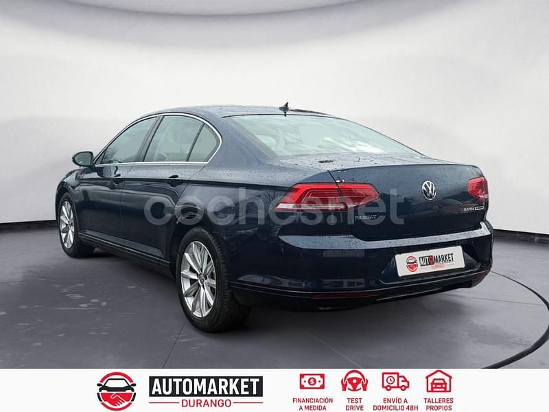 Usado VW Passat Advance 150 CV (110 kW) 2015 Azul Berlina