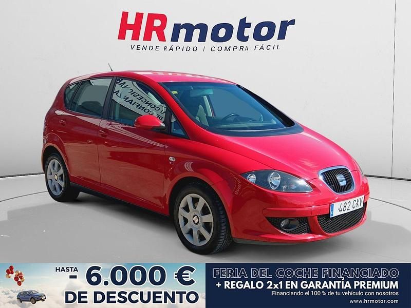Rojo Usado 2004 Seat Altea Stylance Monovolumen | 5610 € (Un poco caro) - Imagen 1/4