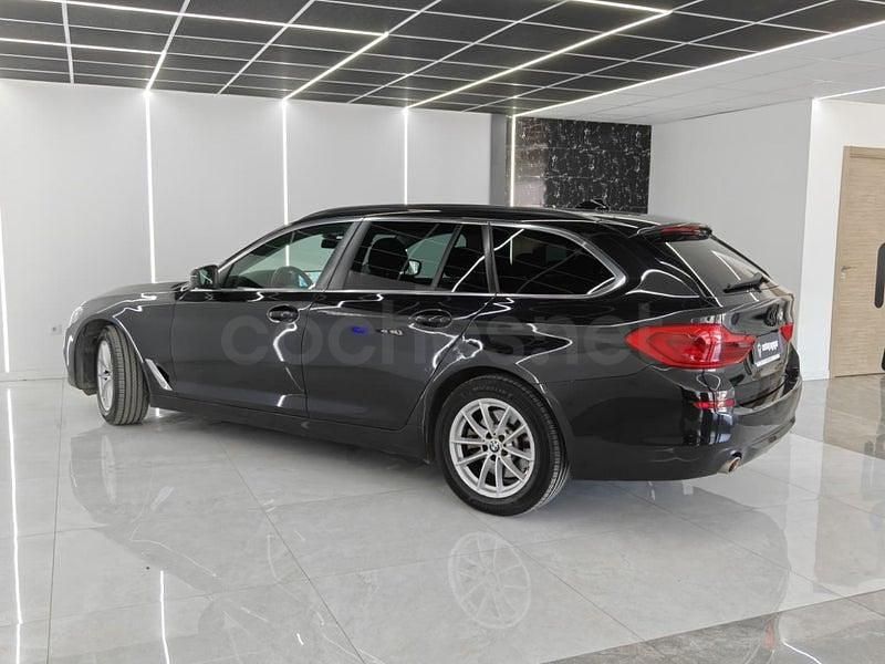 Usado BMW 520 190 CV (139 kW) 2018 Negro Familiar
