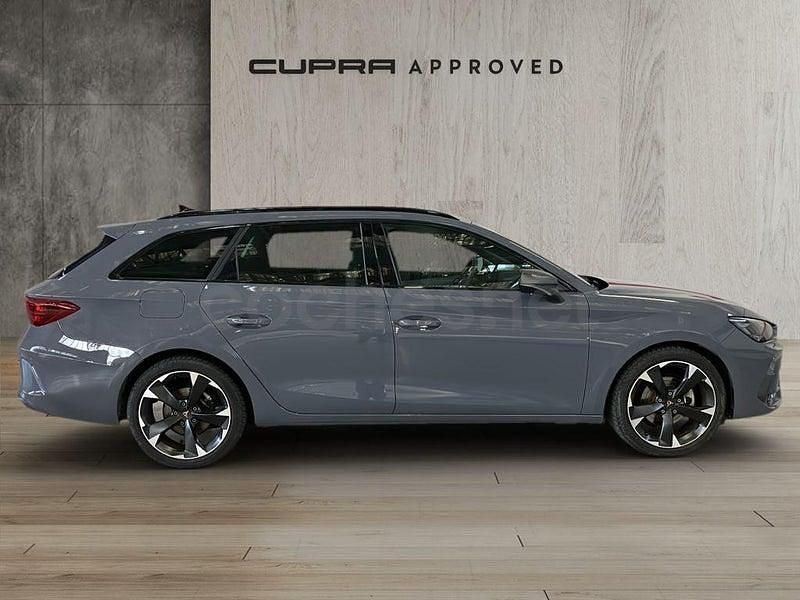 Usado Cupra Leon 150 CV (110 kW) 2025 Gris / plata Familiar