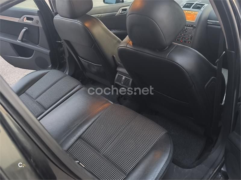 Usado Peugeot 407 Sport 136 CV (100 kW) 2006 Negro Berlina