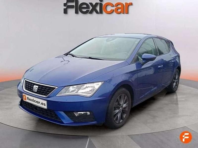 Usado Seat Leon ST Style 131 CV (96 kW) 2020 Azul Familiar