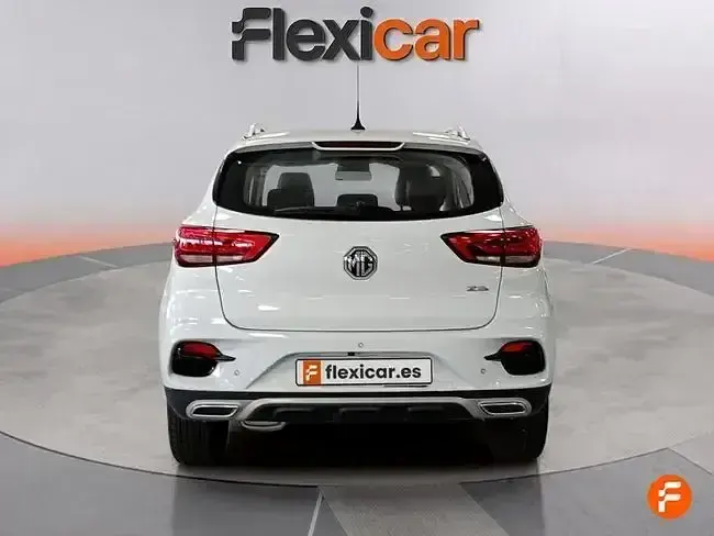 Usado MG ZS Luxury 106 CV (77 kW) 2024 Blanco SUV
