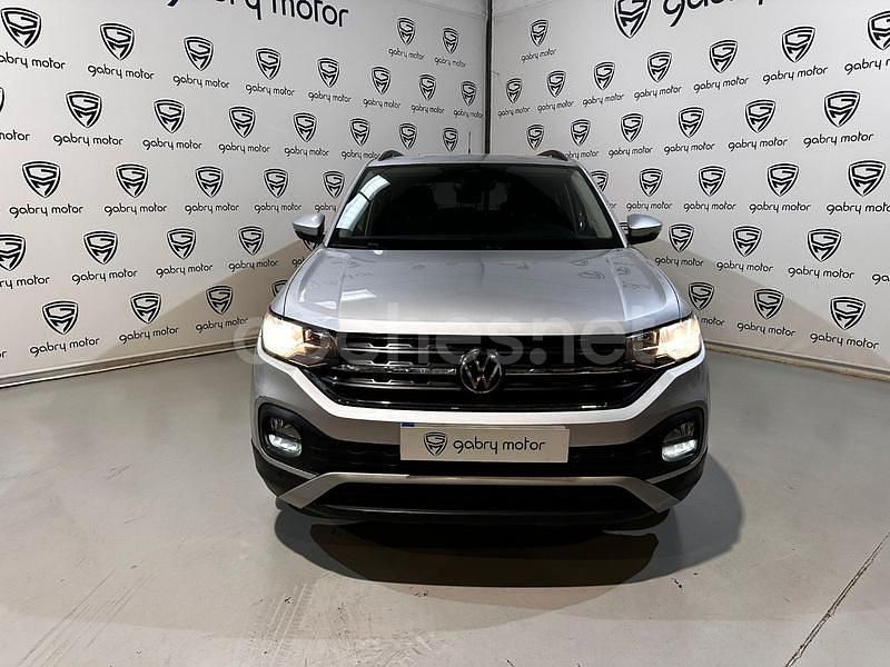 Usado VW T-Cross Advance 95 CV (69 kW) 2022 Gris / plata SUV