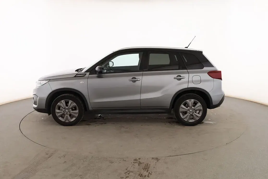 Usado Suzuki Vitara 129 CV (94 kW) 2024 Gris SUV