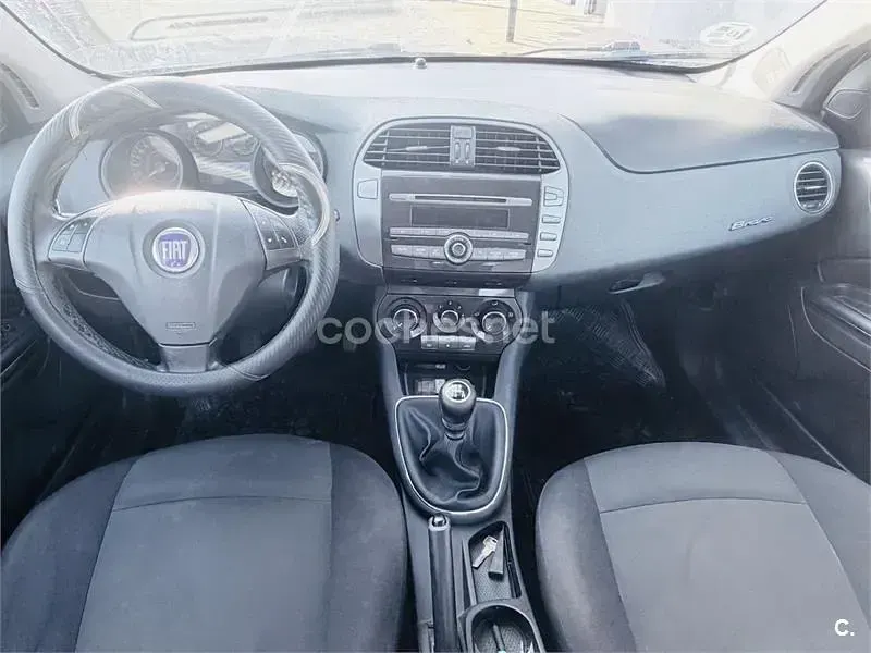 Usado Fiat Bravo Dynamic 120 CV (88 kW) 2008 Gris / plata Utilitario