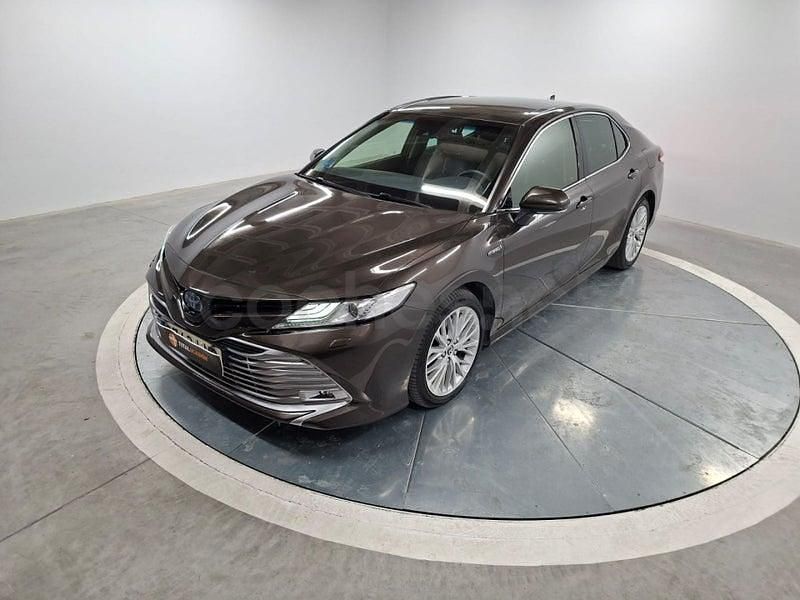 Usado Toyota Camry Advance 218 CV (160 kW) 2021 Negro Berlina