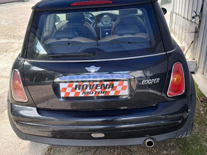 Usado Mini Cooper 115 CV (84 kW) 2002 Negro Utilitario
