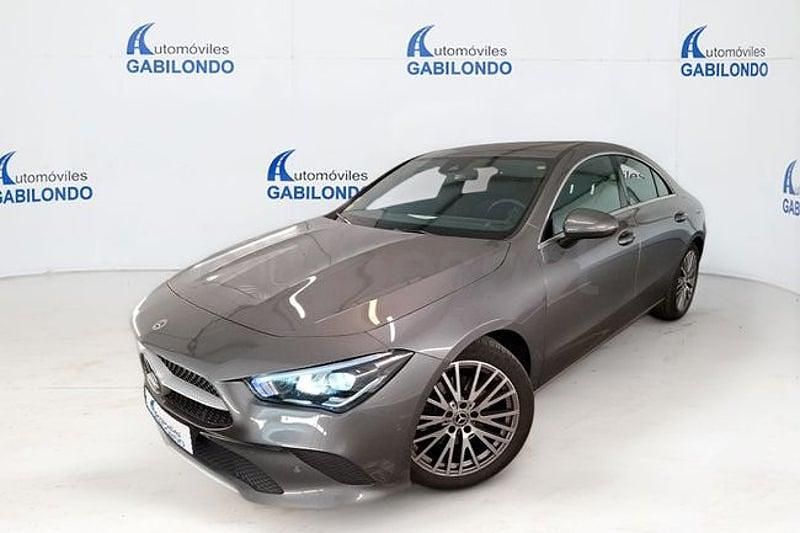 Usado Mercedes CLA200 150 CV (110 kW) 2021 Gris / plata Berlina