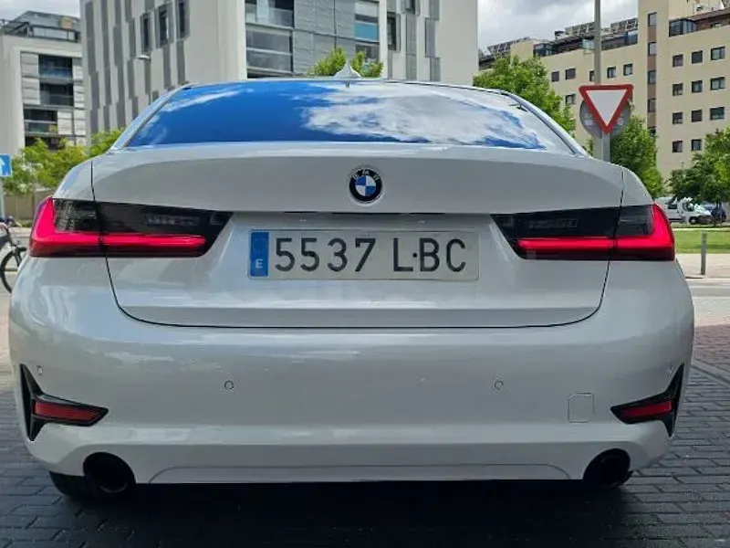 Käytetty BMW 320 190 HP (139 kW) 2020 Valkoinen Sedan
