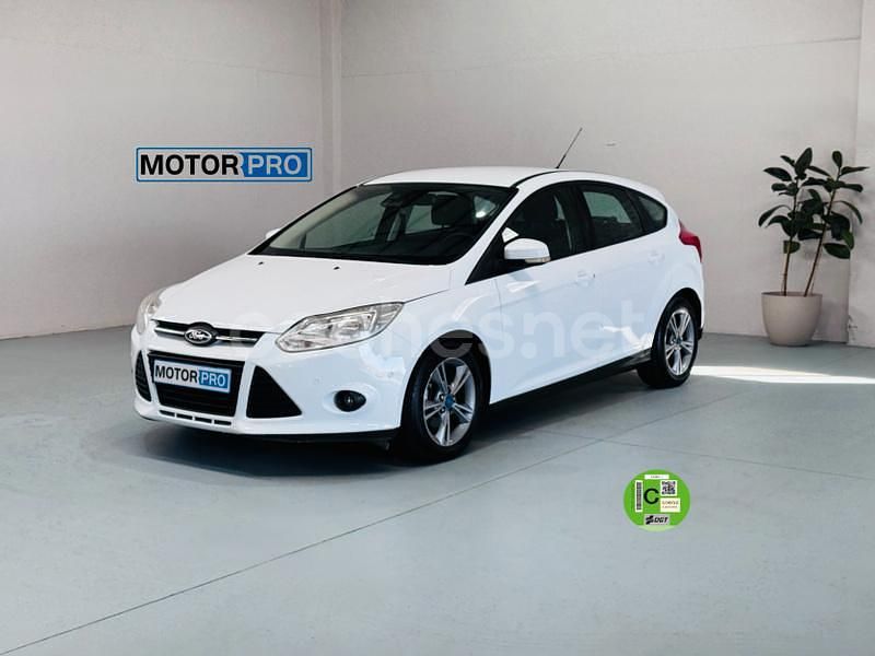 Blanco Usado 2014 Ford Focus Berlina | 7490 € (Un poco caro) - Imagen 1/4