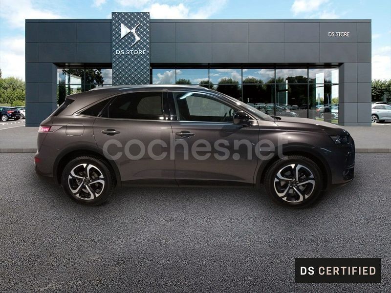 Usado DS Automobiles DS7 Crossback Grand Chic 180 CV (132 kW) 2020 Gris / plata SUV