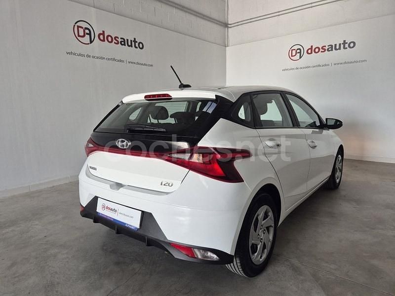 Usado Hyundai i20 84 CV (61 kW) 2023 Blanco Berlina