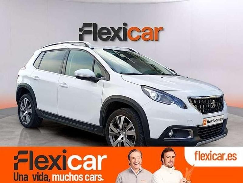 Usado Peugeot 2008 Allure 99 CV (72 kW) 2019 Blanco SUV