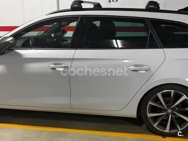 Usado Seat Leon ST FR 130 CV (95 kW) 2021 Blanco Familiar