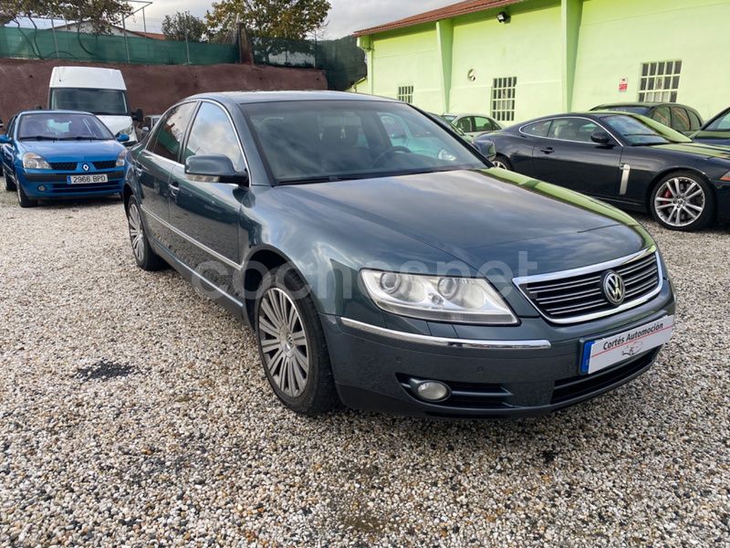Usado VW Phaeton 313 CV (230 kW) 2006 Gris / plata Berlina