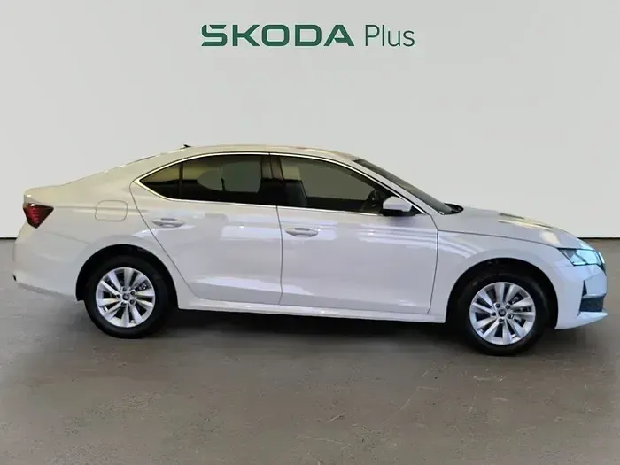 Ny Skoda Octavia Selection 150 HK (110 kW) 2026 Hvid