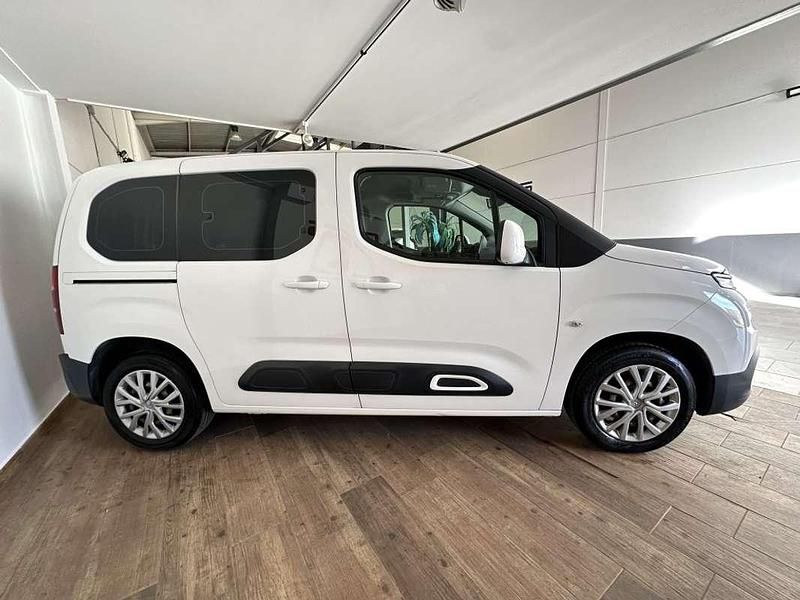 Usado Citroën Berlingo Shine 102 CV (75 kW) 2019 Blanco Monovolumen