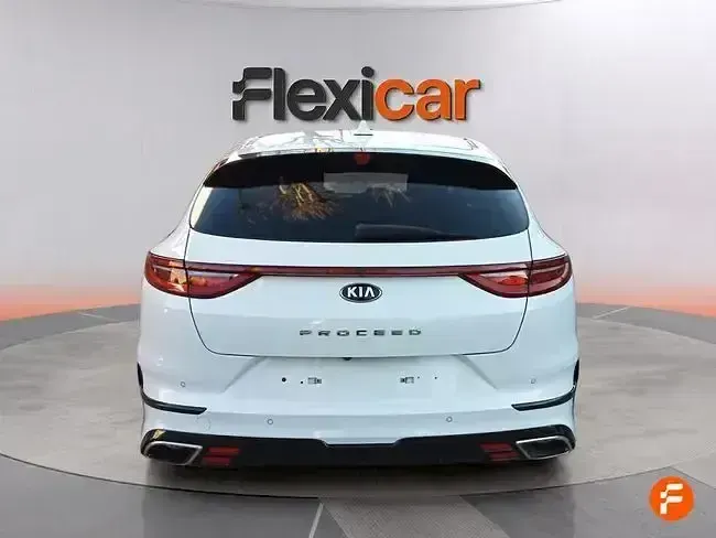 Käytetty Kia ProCeed GT 204 HP (150 kW) 2021 Valkoinen Farmari