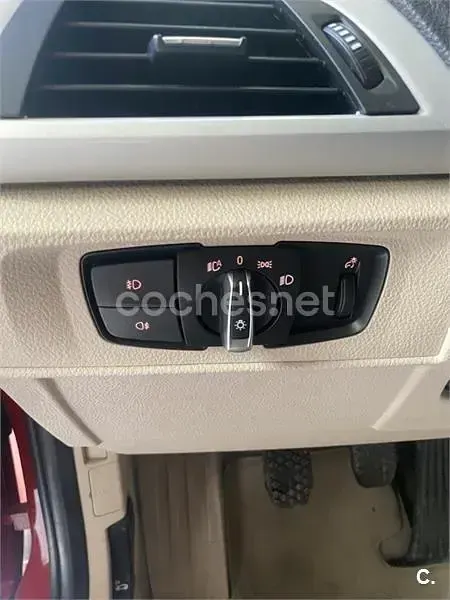 Usado BMW 116 Comfort Edition 116 CV (85 kW) 2013 Rojo Utilitario