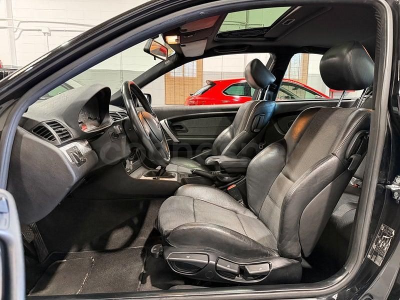 Usado BMW 318 Comfort Edition 143 CV (105 kW) 2002 Negro Berlina