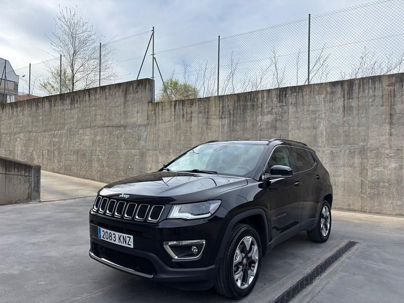 Usado Jeep Compass Limited 170 CV (125 kW) 2018 Negro SUV