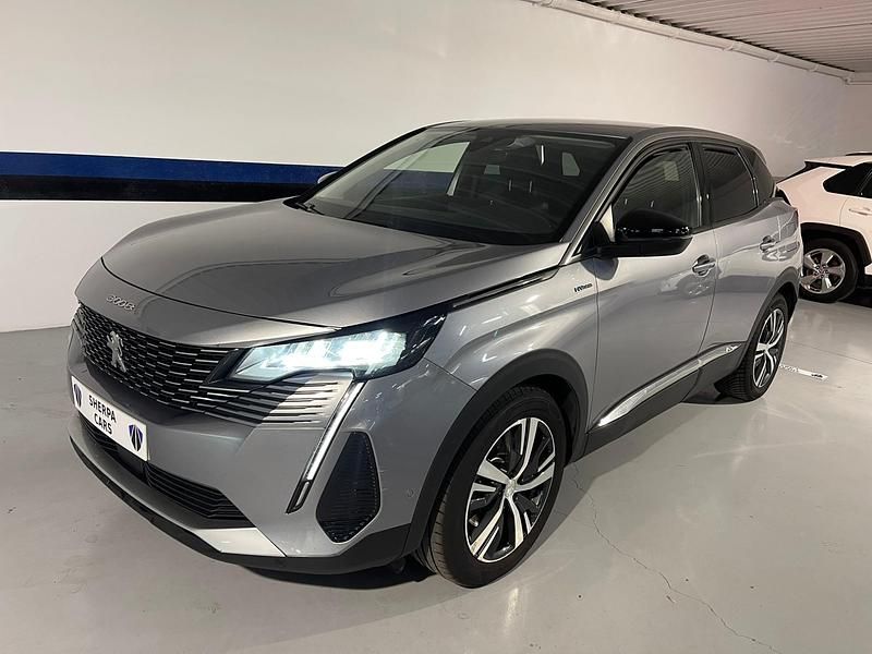 Usado Peugeot 3008 Allure 225 CV (165 kW) 2021 Gris SUV