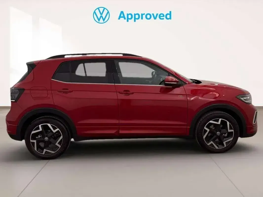 Usado VW T-Cross R-line 116 CV (85 kW) 2025 Rojo SUV