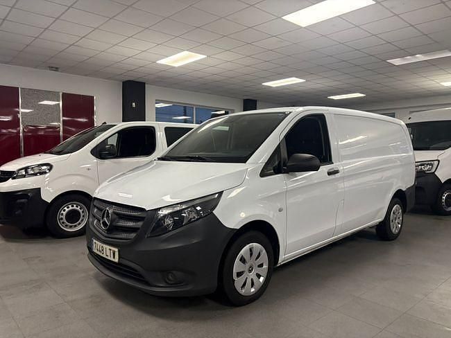 Usado Mercedes Vito 115 CV (84 kW) 2021 Blanco Van