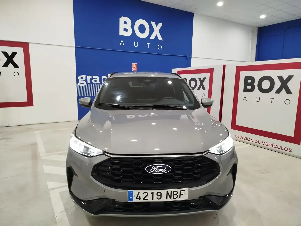 Usado Ford Kuga ST-Line 150 CV (110 kW) 2025 Gris SUV