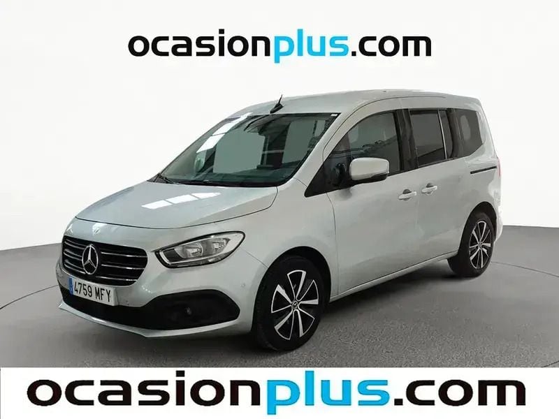 Gris plata Usado 2023 Mercedes 180 Berlina | 24.328 € (Buen precio) - Imagen 1/4