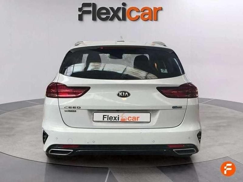 Usado Kia Ceed 141 CV (103 kW) 2021 Blanco Utilitario