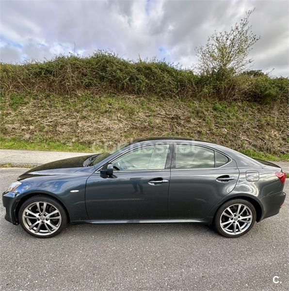 Gris / plata Usado 2009 Lexus IS220d Sport Line Berlina | 10.500 € (Caro) - Imagen 1/4