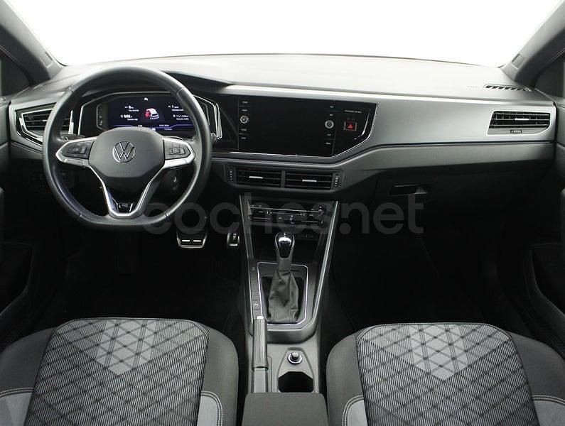 Usado VW Polo R-line 110 CV (80 kW) 2023 Rojo Utilitario