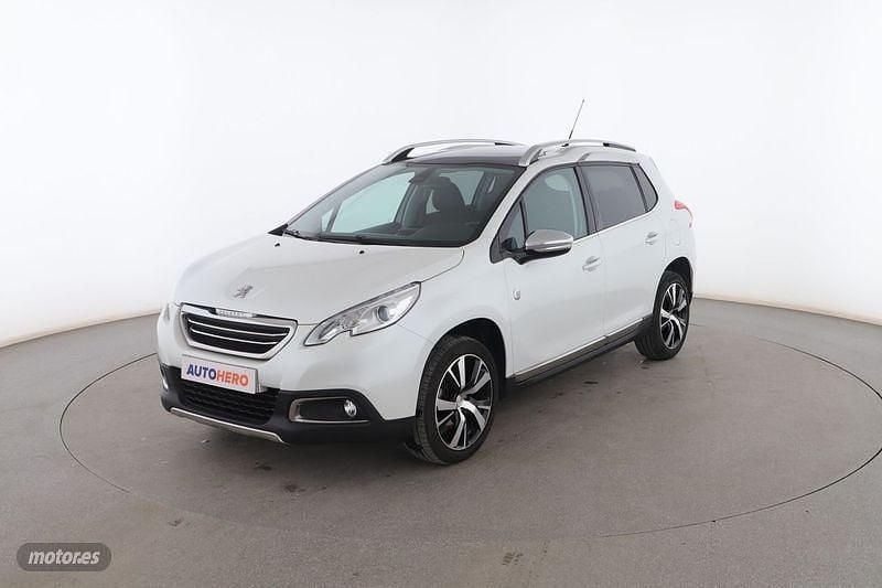 Blanco Usado 2016 Peugeot 2008 Allure SUV | 8799 € (Buen precio) - Imagen 1/3