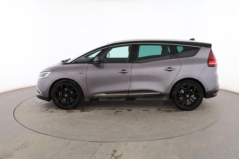 Begagnad Renault Grand Scénic IV Black Edition 140 HK (102 kW) 2021 Grå Minibuss