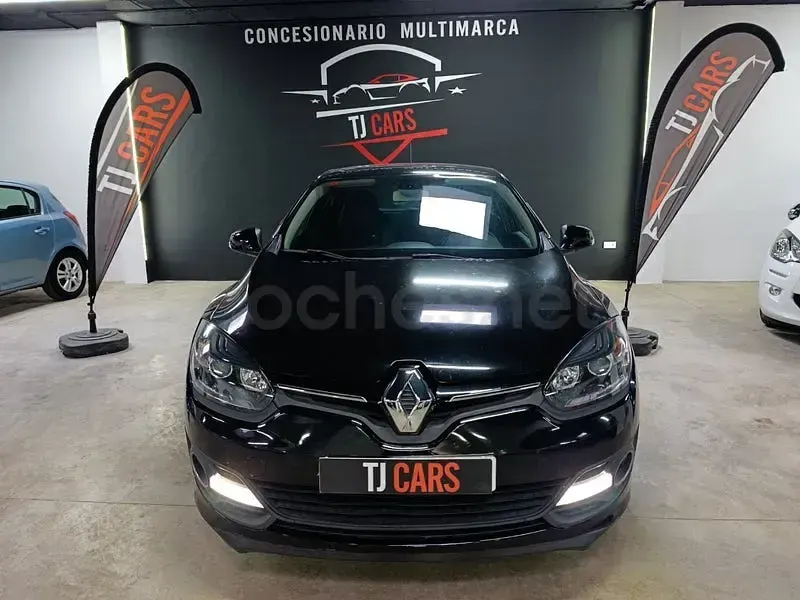 Usado Renault Mégane LIMITED 95 CV (69 kW) 2015 Negro Berlina