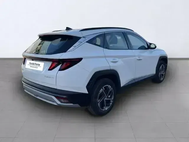 Käytetty Hyundai Tucson 160 HP (117 kW) 2025 Valkoinen Katumaasturi