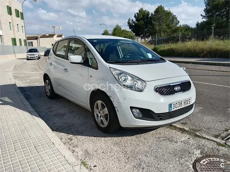 Usado Kia Venga 90 CV (66 kW) 2014 Blanco Utilitario