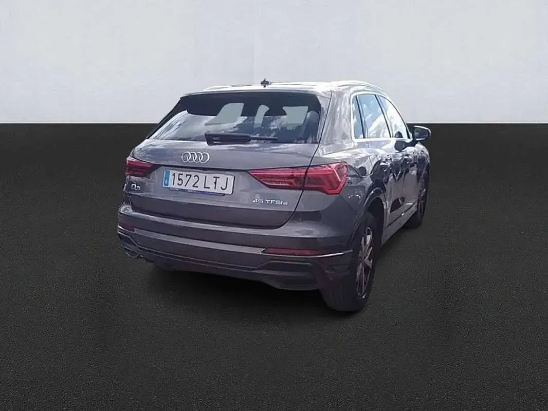 Usado Audi Q3 Premium 245 CV (180 kW) 2021 Gris SUV