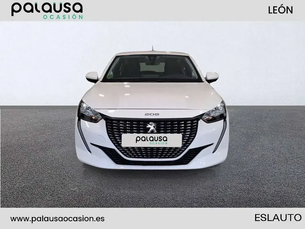 Usado Peugeot 208 Active 102 CV (75 kW) 2021 Blanco Utilitario