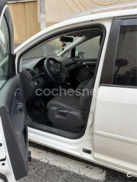 Usado VW Touran Sport 140 CV (102 kW) 2011 Blanco Monovolumen