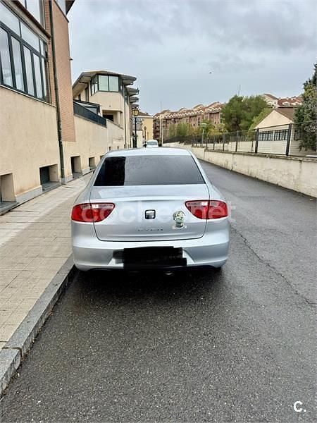 Usado Seat Exeo Sport 143 CV (105 kW) 2009 Gris / plata Berlina