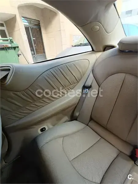 Usado Mercedes CLK240 Elegance 170 CV (125 kW) 2004 Verde Coupe