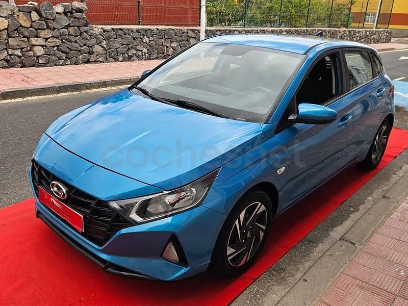 Usado Hyundai i20 84 CV (61 kW) 2021 Azul Utilitario